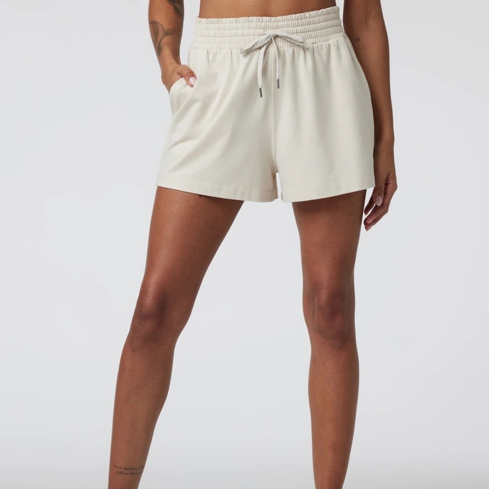 Vuori Women's Halo Boxy Athletic Shorts